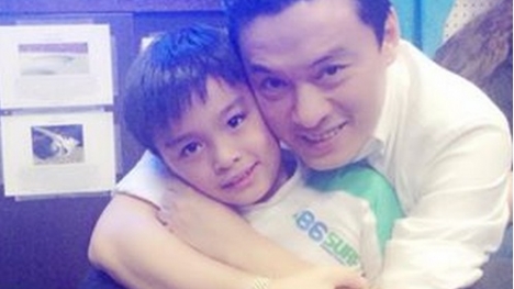 Lam Trường khoe ảnh con trai sau sự cố bị kẻ gian đập kính ô tô