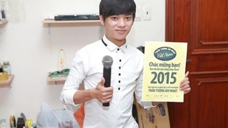 'Hot boy kẹo kéo' của Vietnam Idol 2015 đối mặt ung thư vòm họng