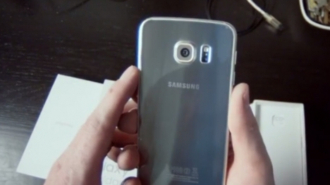 Clip: Đập hộp Galaxy S6 Edge theo phong cách phim hành động