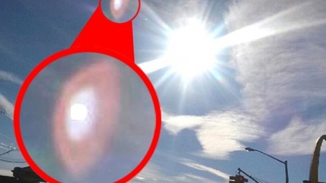 UFO lại xuất hiện trên bầu trời New York, Mỹ?