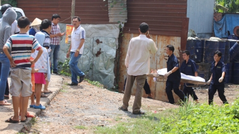 Nam thanh niên chết trong tư thế treo cổ, người có nhiều thương tích