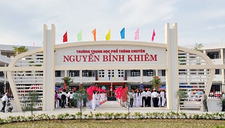 Nguyên hiệu trưởng phân trần chuyện nợ tiền học sinh