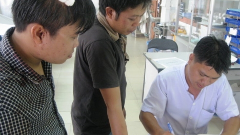 Khởi tố vụ án 2 phóng viên báo Giao thông bị côn đồ hành hung