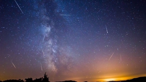 Hồi hộp đón xem trận mưa sao băng lớn nhất nhì trong năm 2015