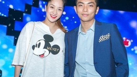 Khánh Thi tái xuất bên Phan Hiển sau thời gian sinh con