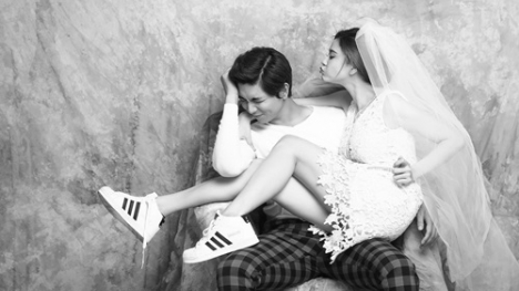 Ca sĩ Tim đẹp lãng tử bên vợ trong bộ ảnh cưới độc đáo