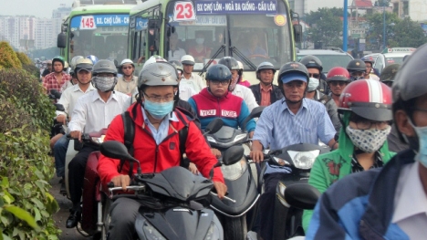 Thực hư thông tin 'cấm người cận thị lái xe'