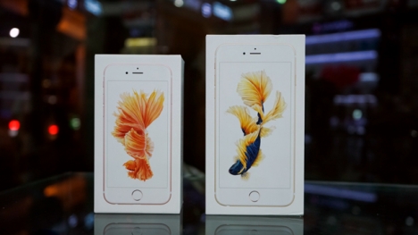 Mức tiêu thụ của iPhone 6s gấp 4 lần 6s Plus