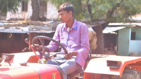 Chàng trai có trái tim nằm ngoài lồng ngực vẫn sống sót kỳ diệu