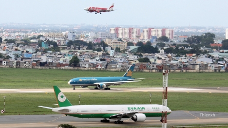 Việt Nam điều chỉnh đường bay tránh khu vực chiến sự