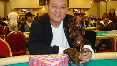 Bị phụ tình, chàng trai gốc Việt thành “thần bài” Las Vegas