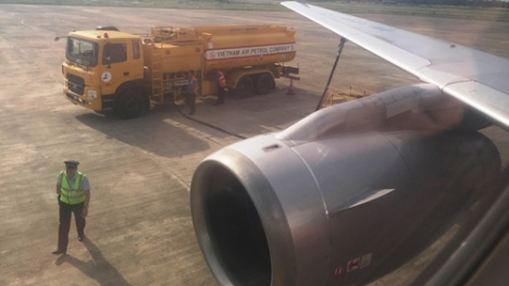 Máy bay Jestar hạ cánh “nhầm” sân bay vì hết nhiên liệu