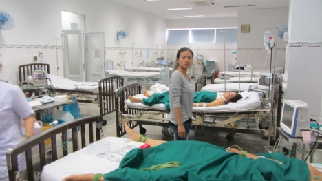 Hai mẹ con chủ nhà nghỉ bị khách trọ đâm trọng thương