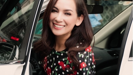 Nhan sắc đáng ghen tị của Phi Nhung ở tuổi ngoài 40