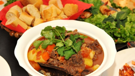 Cách làm bò kho thơm ngon cho ngày cuối tuần