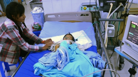 Tin mới vụ bé gái 9 tháng tuổi trúng 6 viên đạn hoa cải