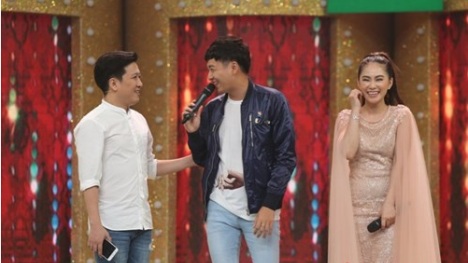 Lương Bích Hữu tình tứ song ca cùng Ngô Kiến Huy trên sóng truyền hình