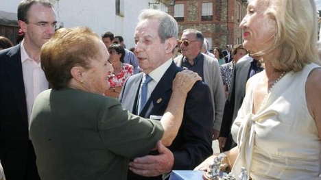 80 cư dân bất ngờ trở thành triệu phú với 2,5 triệu USD