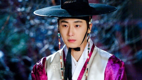 Mỹ nam 'Mặt trăng ôm mặt trời' Jung Il Woo bị phình mạch não nguy hiểm