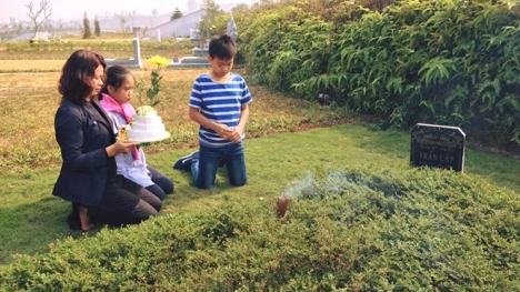 Sinh nhật Trần Lập vẫn có vợ con, bạn bè, những người yêu thương luôn ở bên