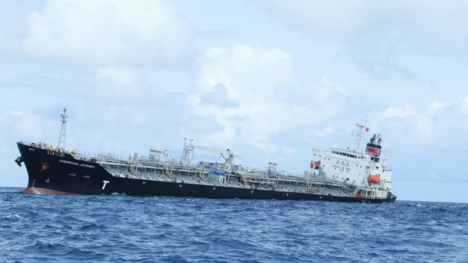 Cứu hộ thành công tàu chở 30.000 tấn hóa chất gặp nạn