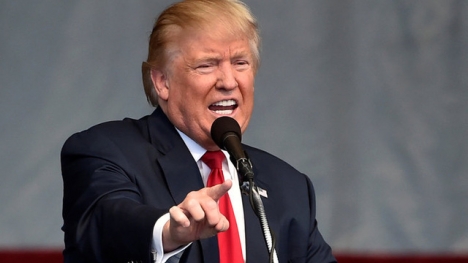 Trump nổi 'trận lôi đình' vì thông tin bí mật gặp Putin