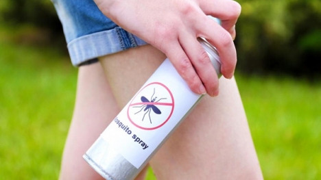 Bôi thuốc chống muỗi sai cách, bạn đang tự rước họa vào thân