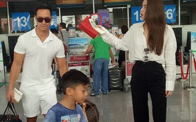 Kim Lý bị bắt gặp xách vali Hà Hồ và Subeo tại sân bay