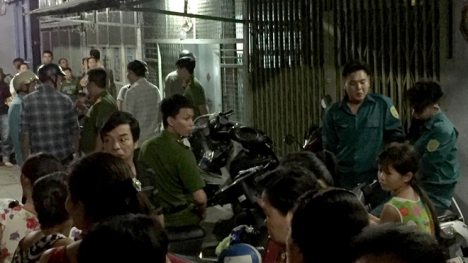 Nghi án chồng bị nhân tình của vợ đâm tử vong giữa đám đông