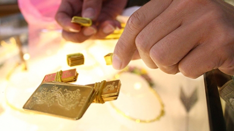 Giá vàng 31/10/2017: Rớt giá thảm hại trong ngày cuối cùng của tháng