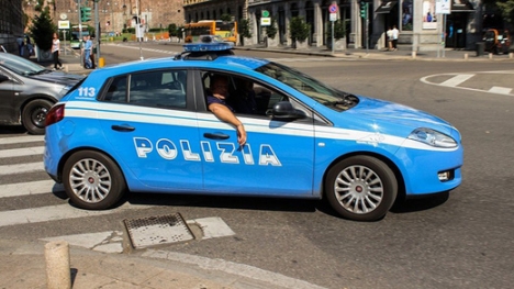 Số nhọ nhất năm: Nhà bị trộm, phát hiện vợ nằm trên giường nhà hàng xóm