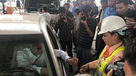 Tài xế quay lại trạm BOT Cai Lậy để đòi 100 đồng thiếu nợ 2 ngày trước