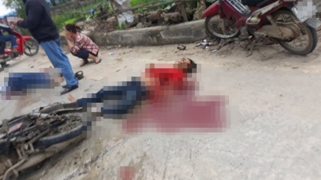 Va chạm với xe chở tôn, 1 người bị cứa ngang bụng tử vong tại chỗ