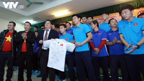 Bộ trưởng Mai Tiến Dũng: Nhắc nhở các doanh nghiệp hoàn thành tiền thưởng cho U23 Việt Nam