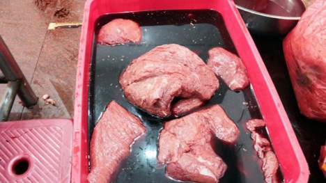 Nhận biết thịt bò bẩn và mẹo hay chọn thịt bò ngon cho những ngày Tết