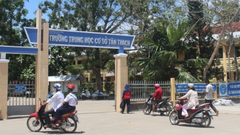 Tâm lý của cô giáo tiếng Anh bị nam sinh lớp 8 bóp cổ bất ổn