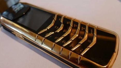 Thủ kho Chi cục Thi hành án dân sự mang tang vật đi cầm cố