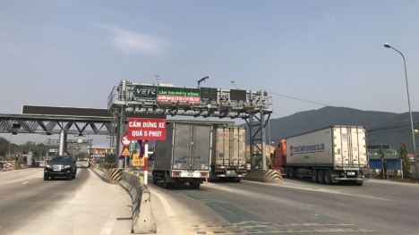 Bộ trưởng Giao thông lên tiếng vụ bỏ quy định khoảng cách trạm thu giá