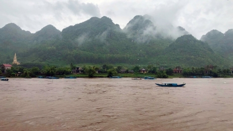 Khu du lịch Phong Nha – Kẻ Bàng tạm dừng đón khách do lũ dâng cao