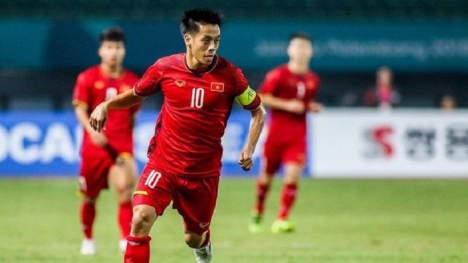 Vừa không được triệu tập cho Asian Cup, Văn Quyết lại rơi khỏi tốp 5 Quả bóng vàng