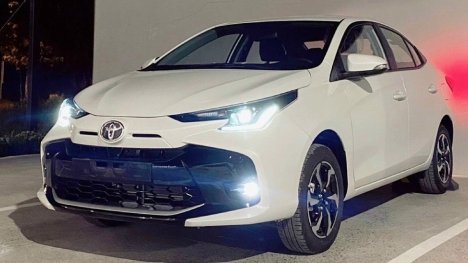 Toyota Vios 2023 dồn dập về đại lý: Ngoại hình đẹp, giá bán bảo toàn