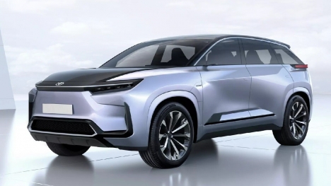 Mẫu SUV chạy điện mới toanh có 3 hàng ghế của Toyota chuẩn bị ra mắt gây chú ý