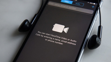 Tính năng mới trên iOS 13 mô phỏng giao tiếp bằng mắt với FaceTime