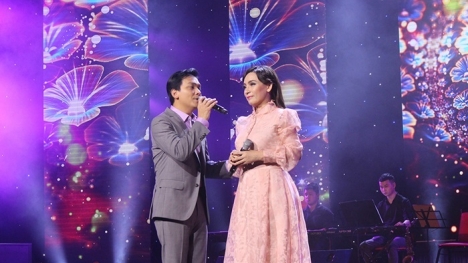 Phi Nhung hờn trách Mạnh Quỳnh sao không chịu cưới mình từ 20 năm trước