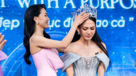 Hoa hậu Mai Phương thừa nhận từng suy sụp khi đối diện với những ồn ào 