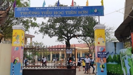 Bất ngờ với bản tường trình của thầy giáo bị 'tố' xâm hại hàng chục nữ sinh