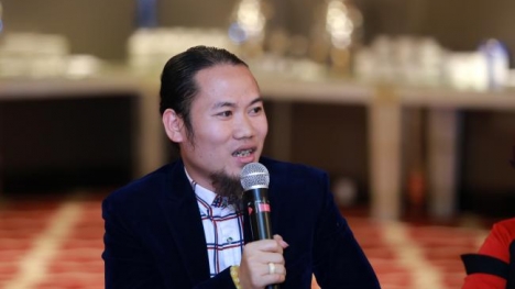 Vượng Râu chia sẻ đầy ẩn ý sau khi nghệ sĩ Hồng Tơ bị công an bắt 