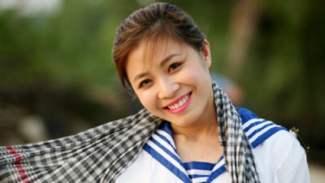 MC Hoàng Linh 'dằn mặt' dân mạng khi liên tục đòi xem clip nóng