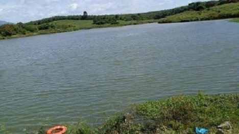 Rủ nhau đến hồ nước chơi, hai học sinh lớp 7 bị đuối nước thương tâm