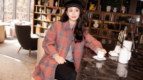 Kim Tae Hee thăng hạng nhan sắc, nhấn chìm hình ảnh già nua vào quên lãng